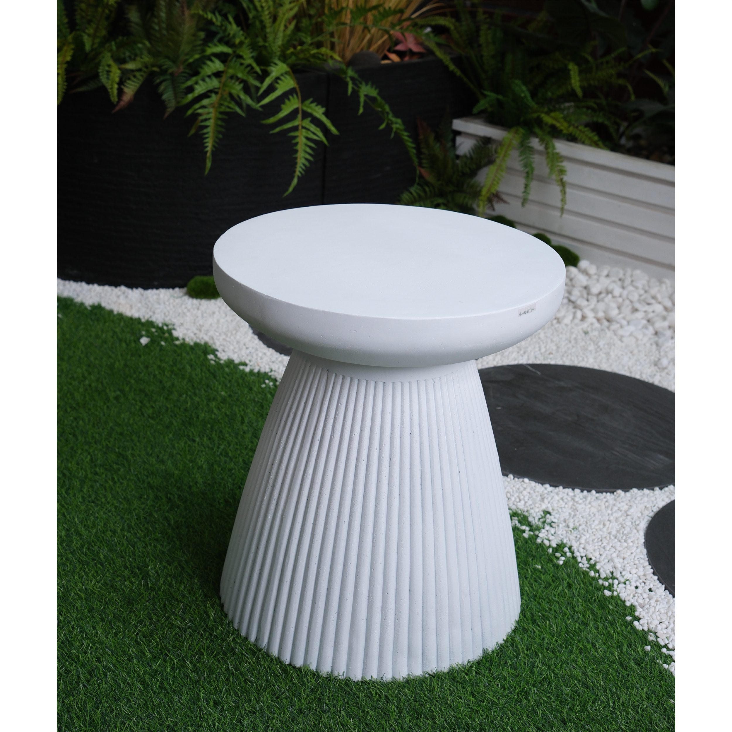 Decorative Garden End Table, 18.1" H